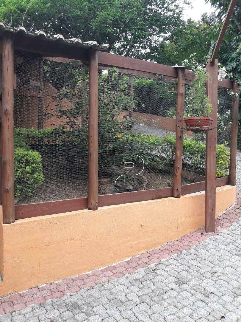 Casa de Condomínio à venda e aluguel com 4 quartos, 600m² - Foto 30
