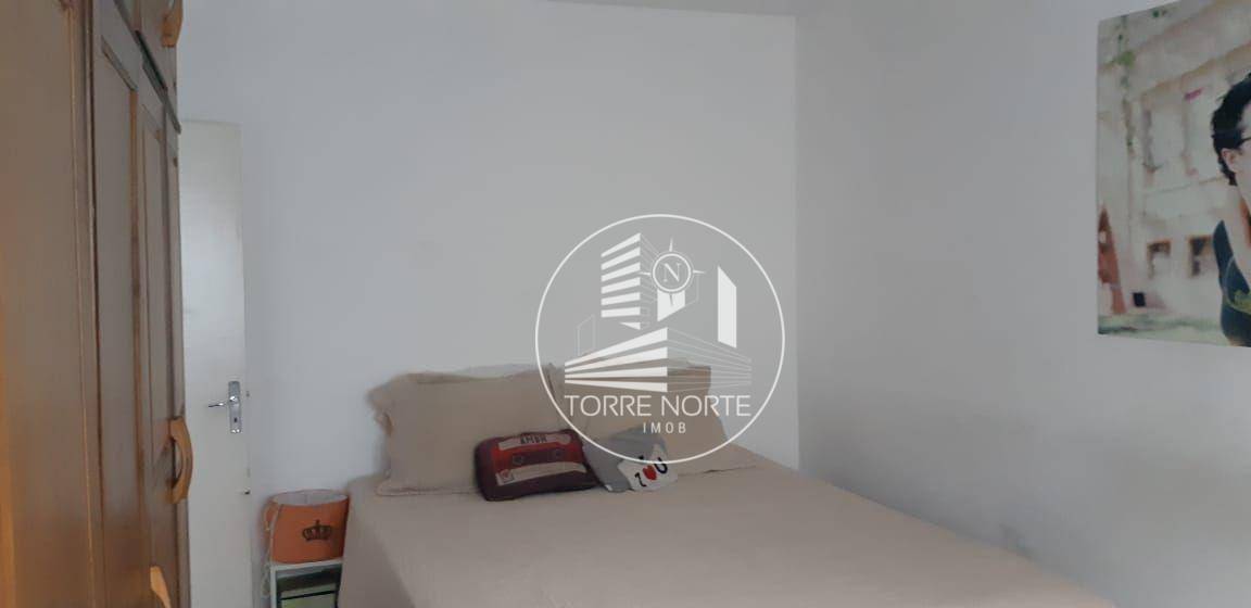 Apartamento à venda com 2 quartos, 70m² - Foto 15