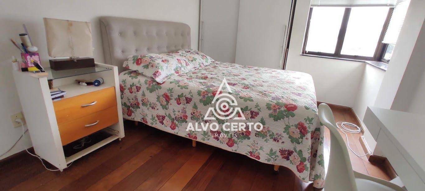 Apartamento à venda com 3 quartos, 144m² - Foto 17