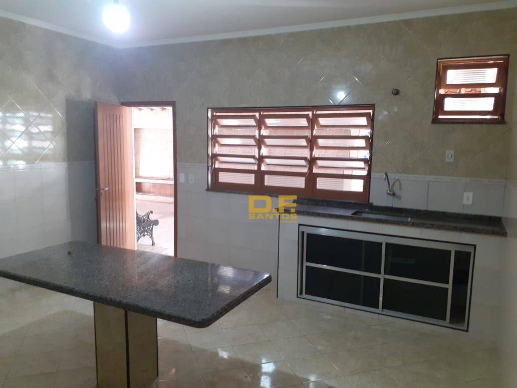 Casa à venda com 3 quartos, 260M2 - Foto 8