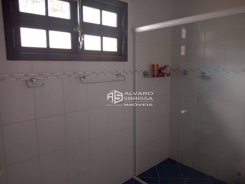 Chácara à venda com 3 quartos, 300m² - Foto 18