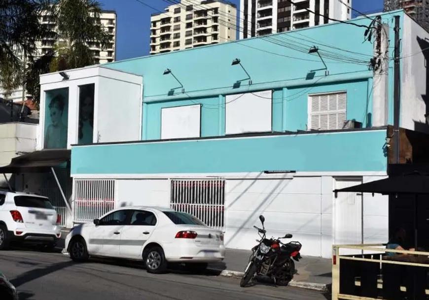 Casa para alugar com 5 quartos, 450m² - Foto 22