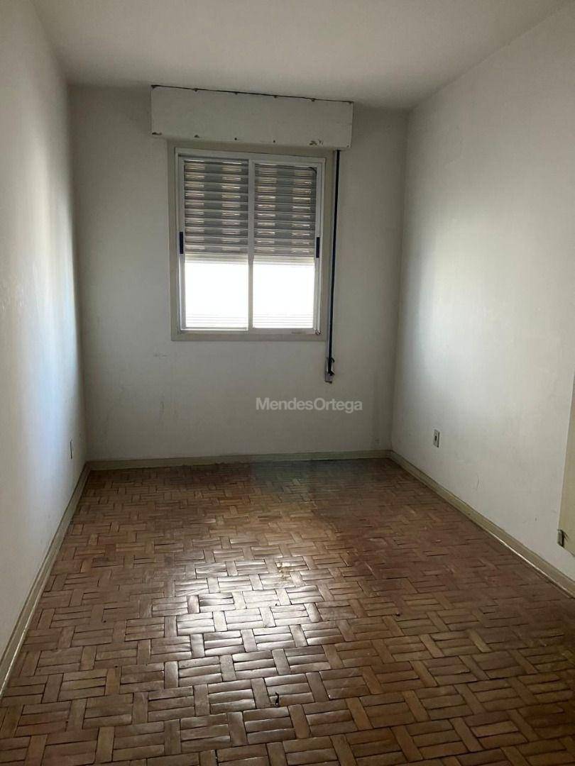 Apartamento à venda com 3 quartos, 140m² - Foto 8