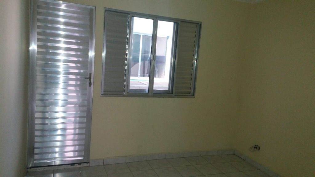 Sobrado à venda com 2 quartos, 160m² - Foto 15