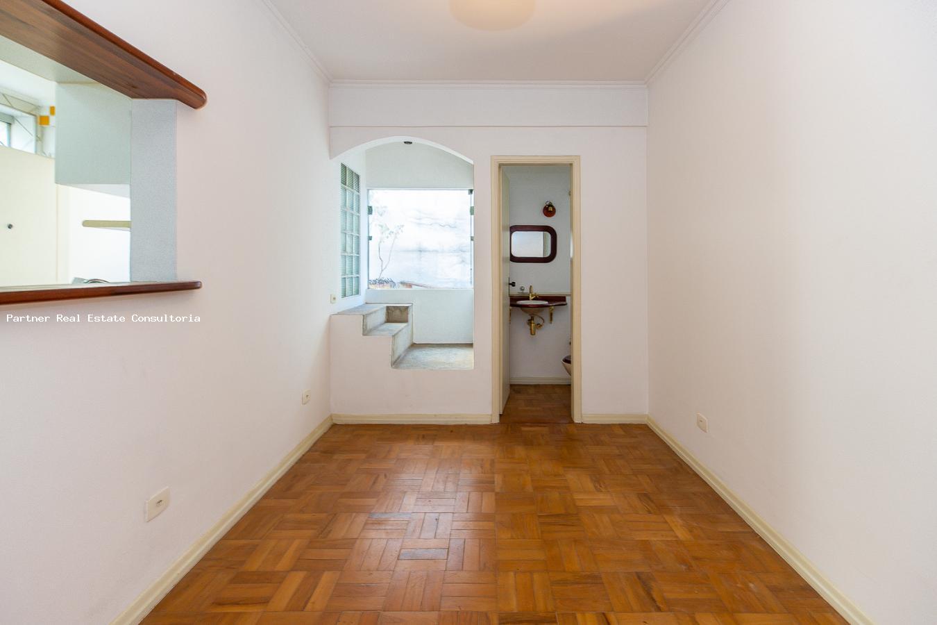 Casa à venda com 3 quartos, 180m² - Foto 8