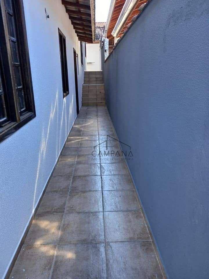 Casa à venda com 2 quartos, 65m² - Foto 3