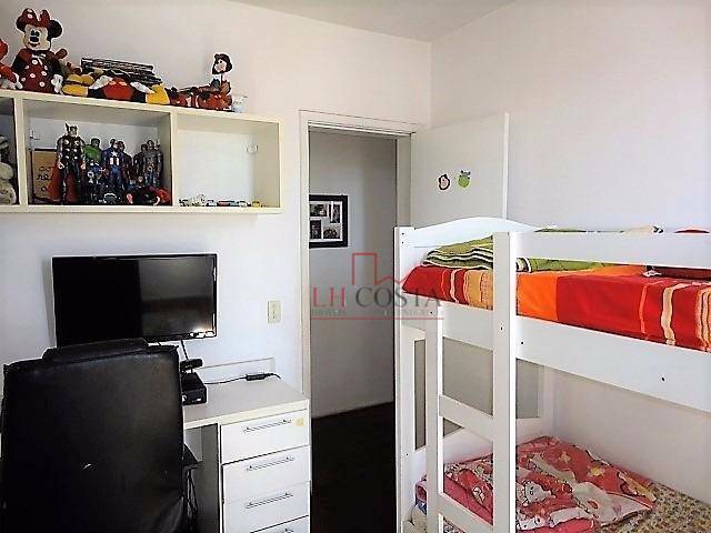 Apartamento à venda com 2 quartos, 70m² - Foto 6