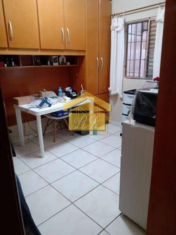 Casa à venda com 3 quartos, 180m² - Foto 11