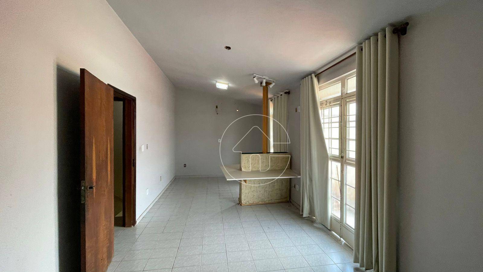 Casa para alugar com 4 quartos, 250m² - Foto 22