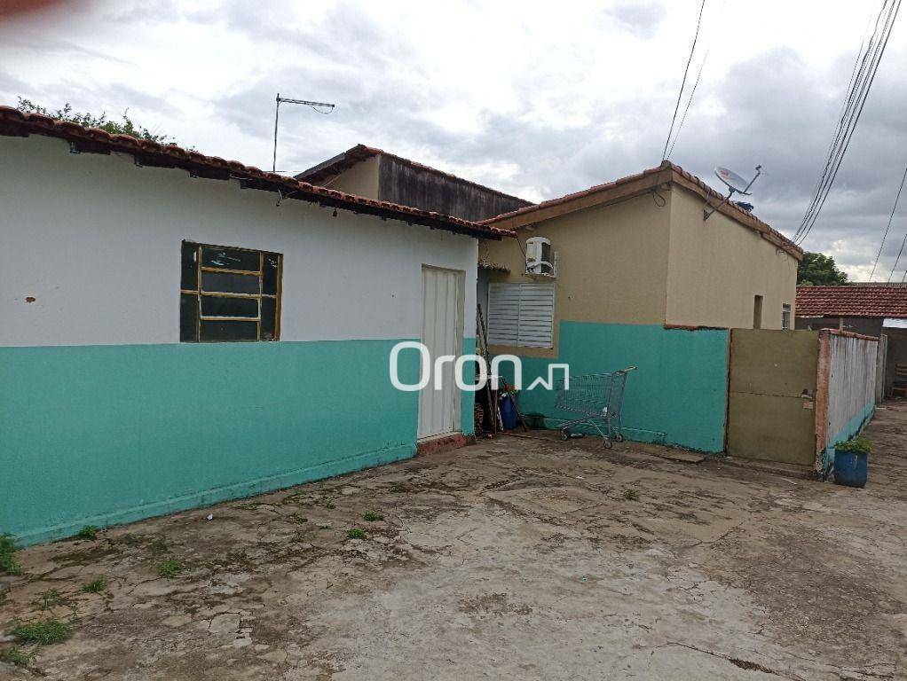 Casa à venda com 6 quartos, 400m² - Foto 5