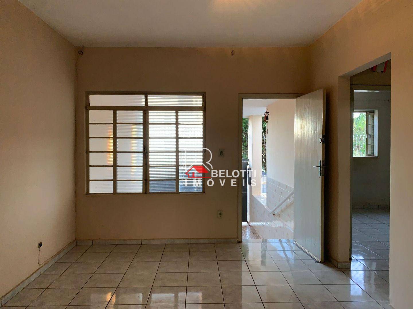 Casa à venda e aluguel com 3 quartos, 125m² - Foto 1