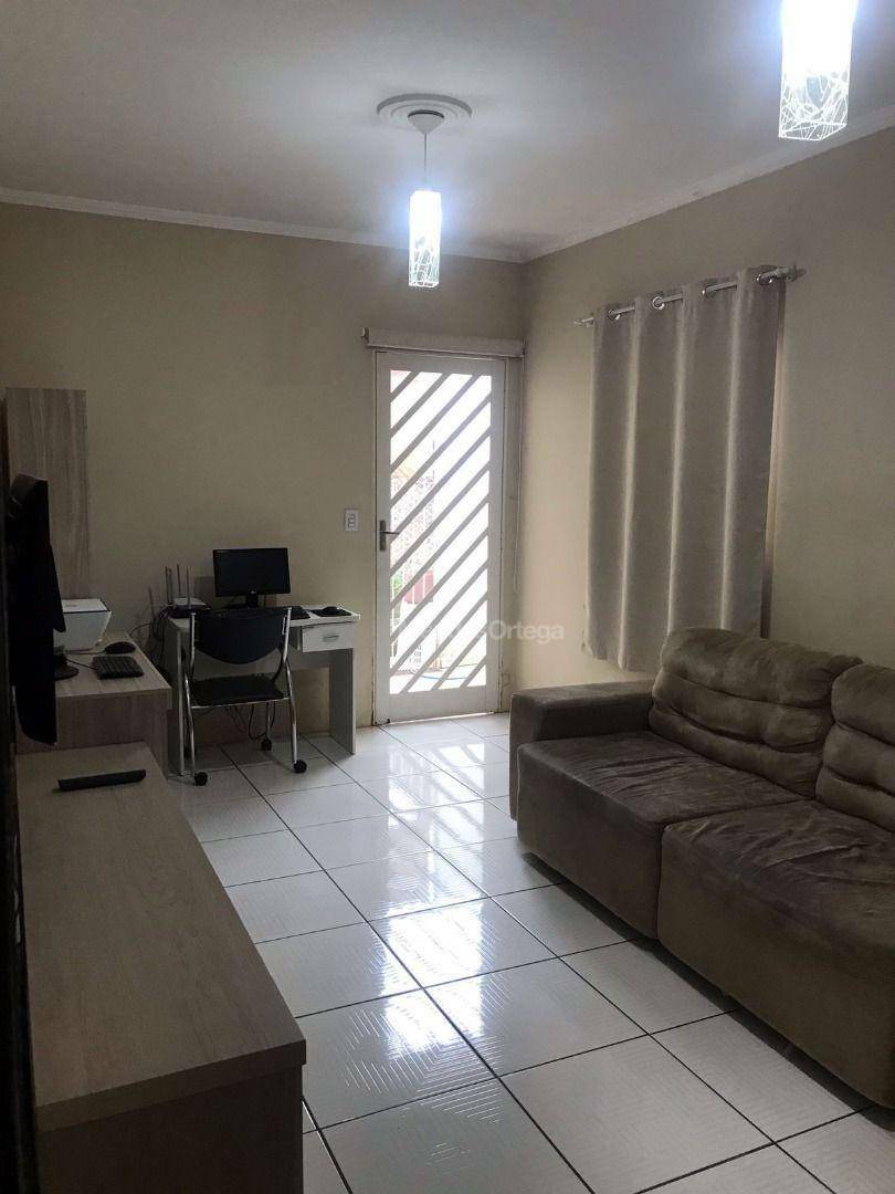 Casa à venda com 5 quartos, 182m² - Foto 2