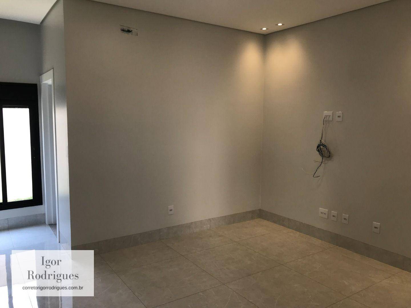 Casa à venda com 4 quartos, 270m² - Foto 6