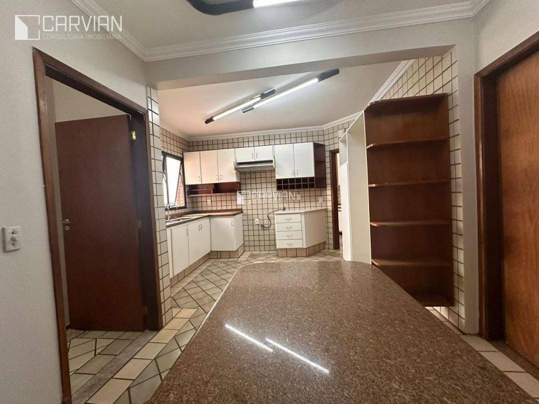 Apartamento à venda com 3 quartos, 159m² - Foto 27