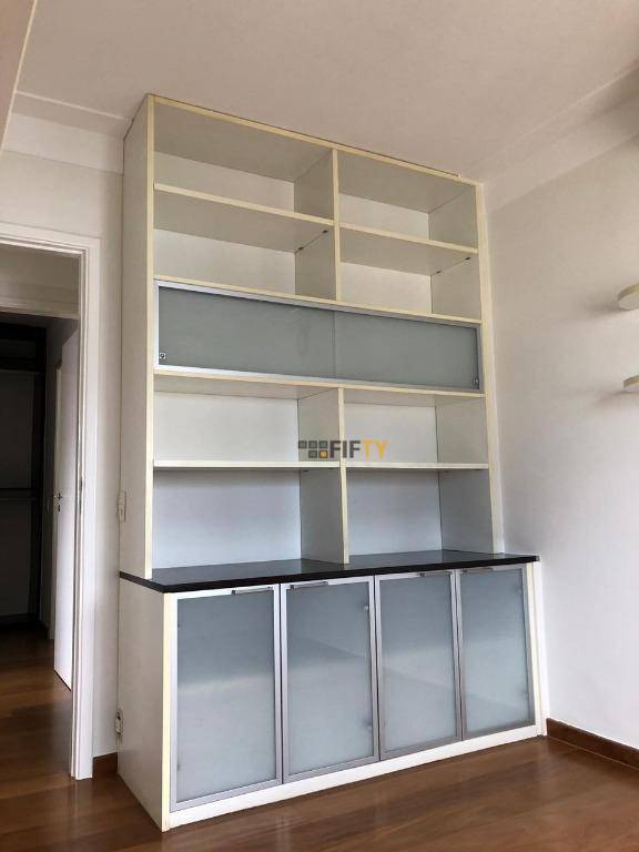 Apartamento para alugar com 3 quartos, 112m² - Foto 29