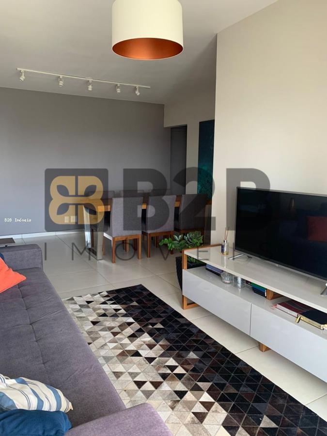 Apartamento à venda com 3 quartos, 94m² - Foto 3