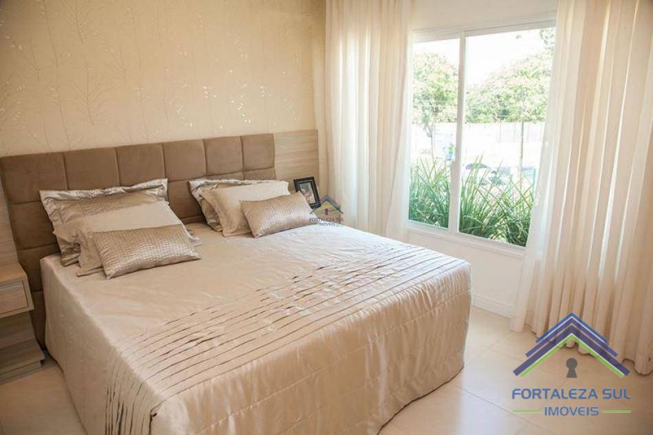 Casa de Condomínio à venda com 4 quartos, 180m² - Foto 9