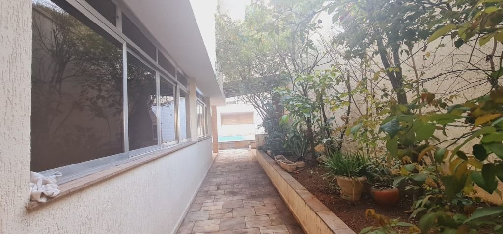 Sobrado à venda com 4 quartos, 602m² - Foto 27