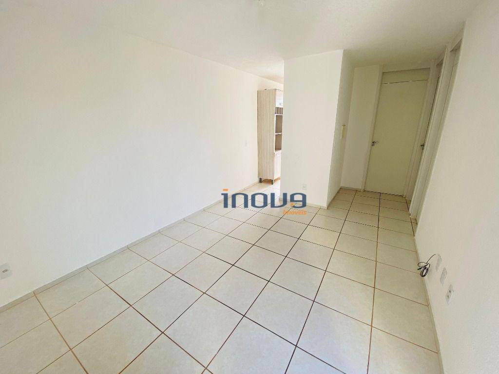 Apartamento para alugar com 2 quartos, 44m² - Foto 3