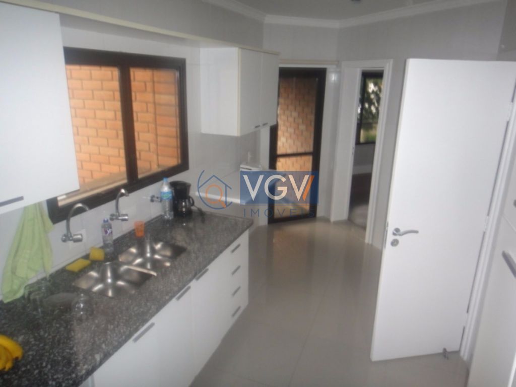 Apartamento para alugar com 4 quartos, 198m² - Foto 6