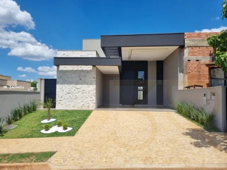 Casa de Condomínio à venda com 3 quartos, 250m² - Foto 1