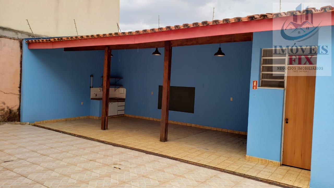 Casa à venda com 5 quartos, 322m² - Foto 27