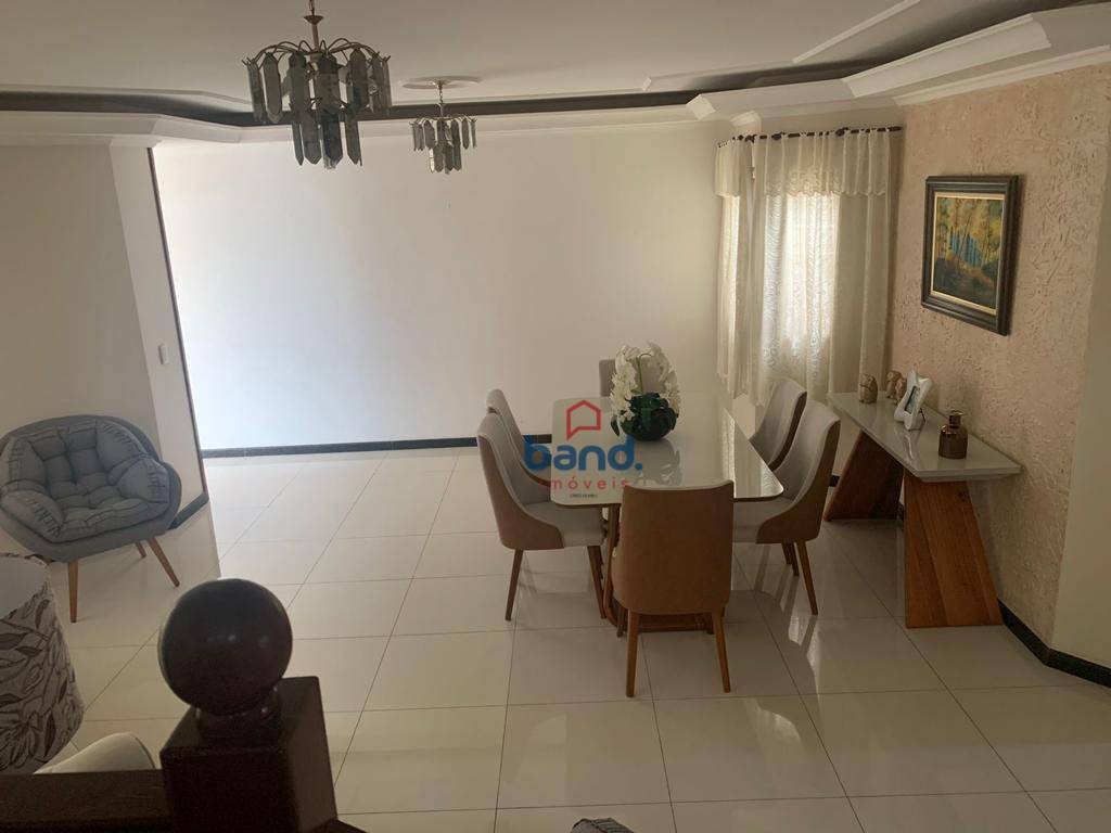 Casa à venda com 4 quartos, 264m² - Foto 19