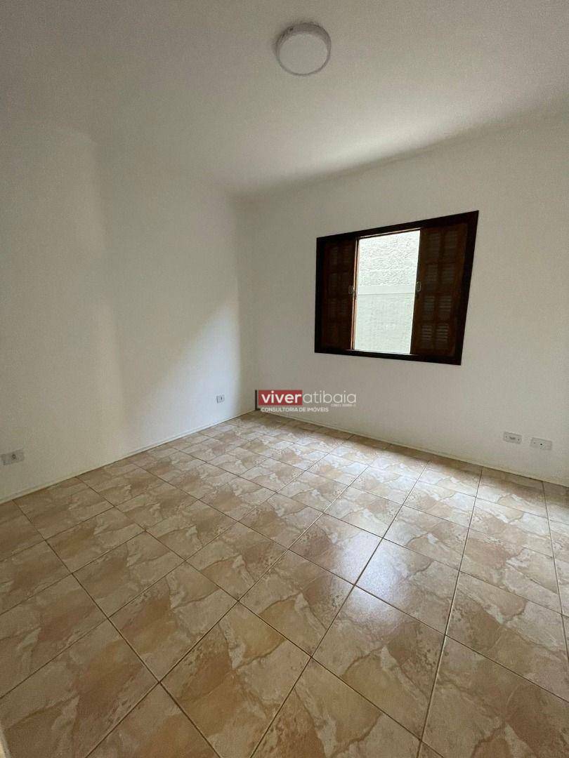 Casa para alugar com 5 quartos, 220m² - Foto 11