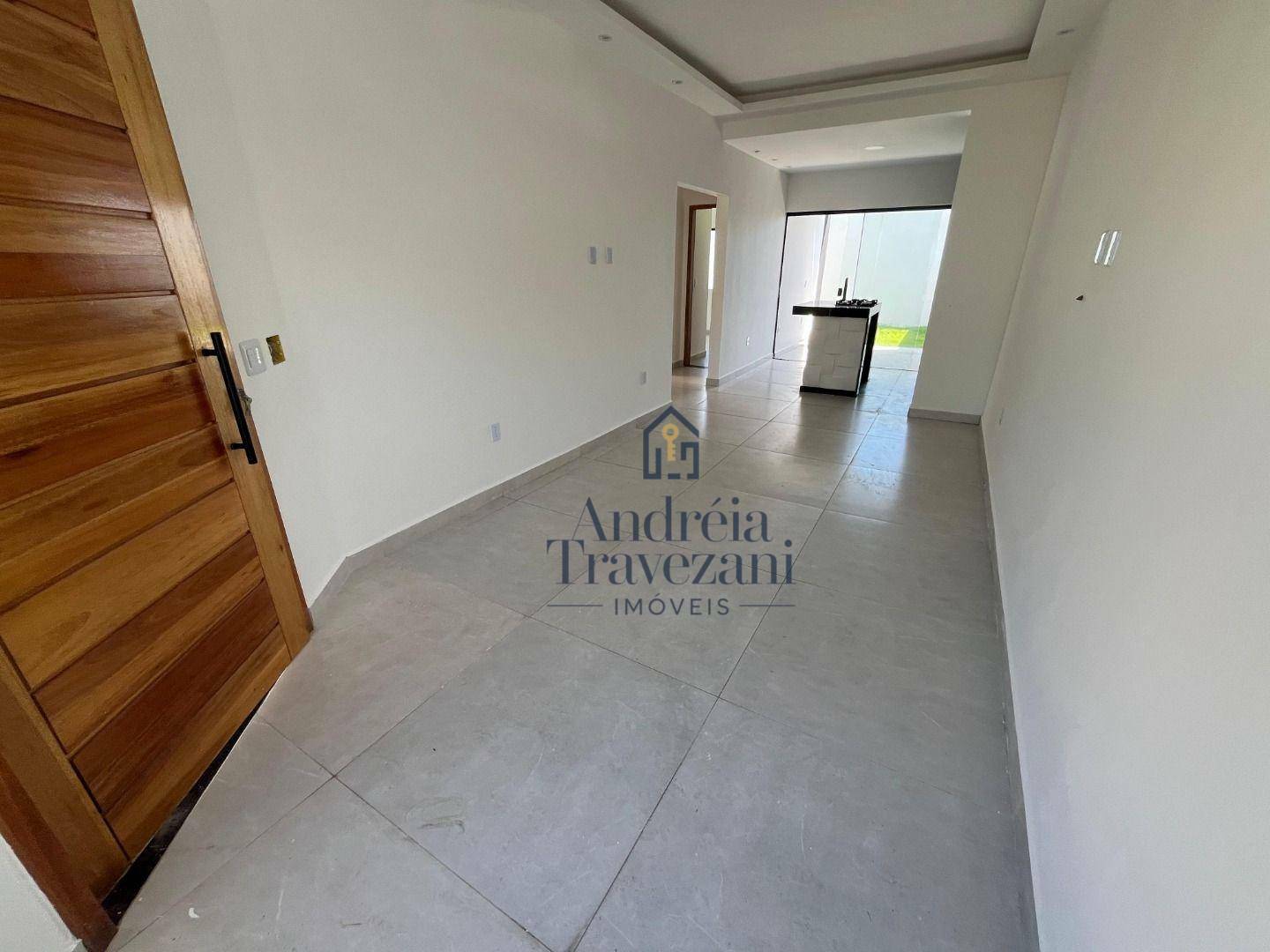 Casa à venda com 2 quartos, 70m² - Foto 6