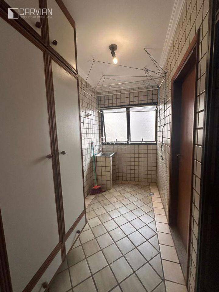 Apartamento à venda com 3 quartos, 159m² - Foto 25