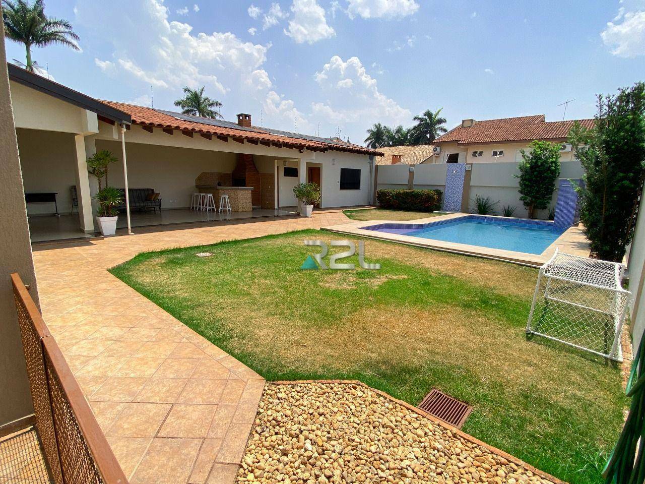 Casa à venda com 4 quartos, 355m² - Foto 13