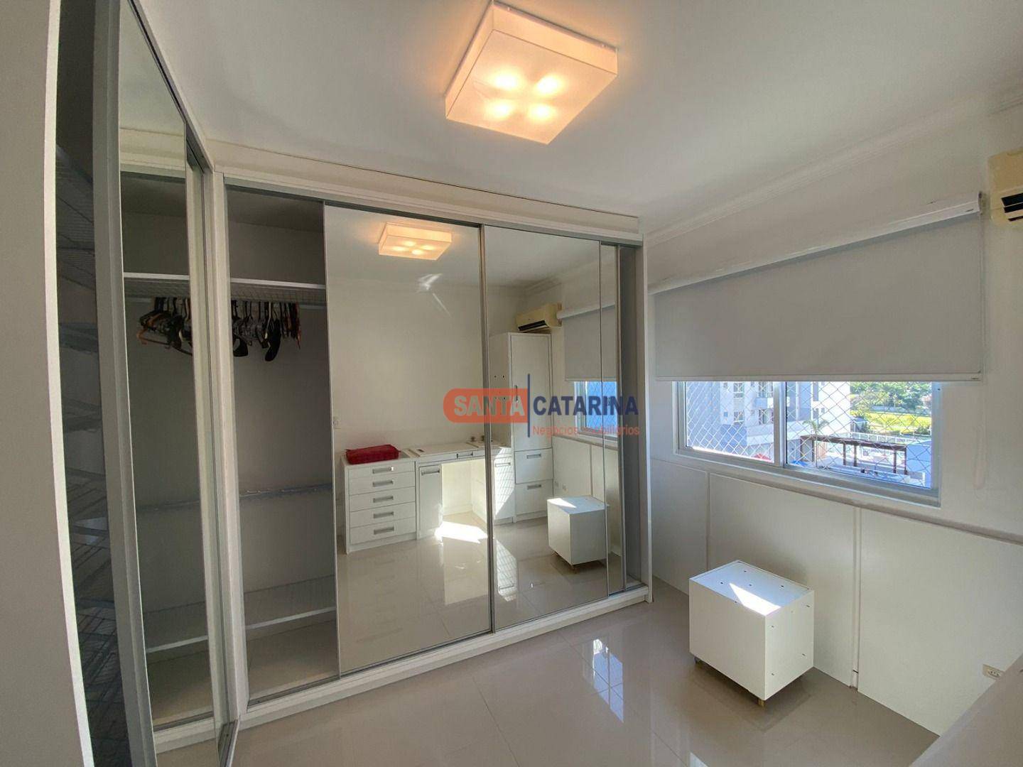 Apartamento para alugar com 3 quartos, 105m² - Foto 16