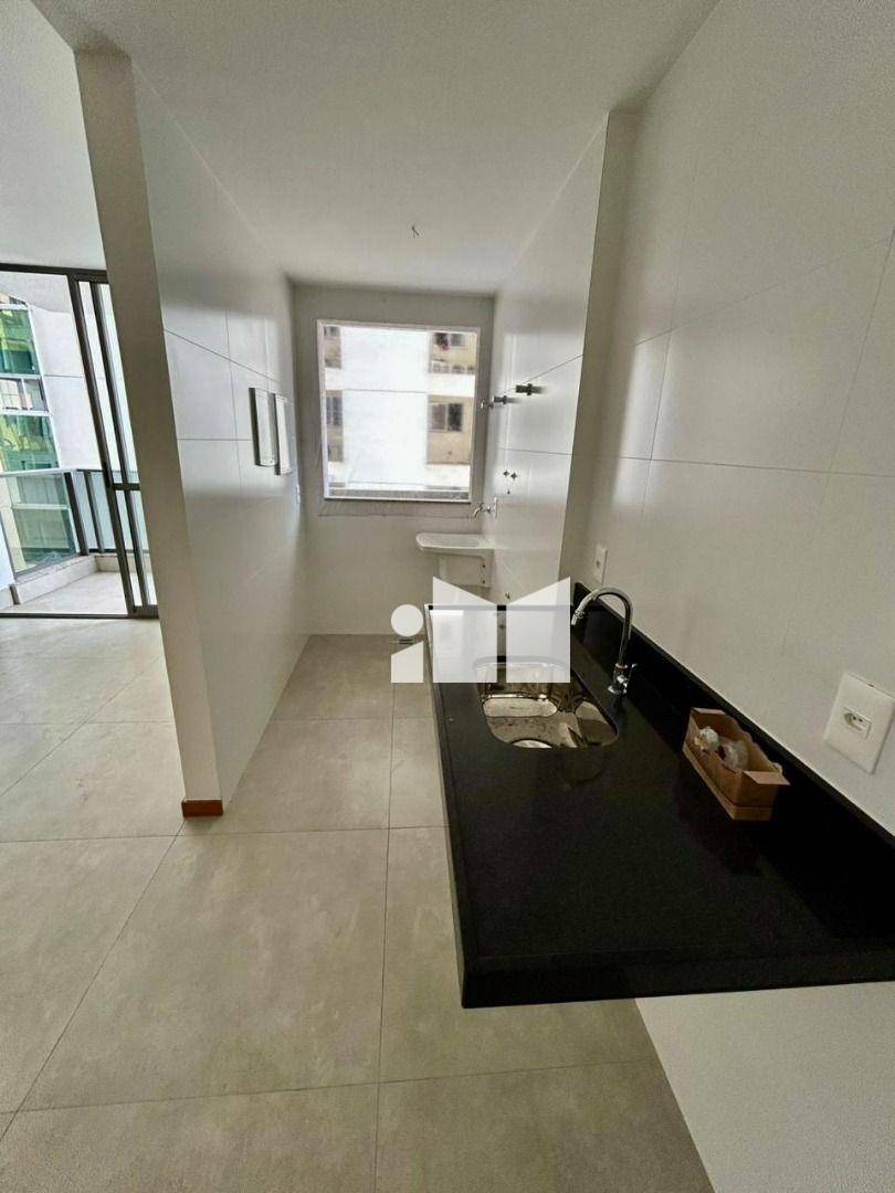 Apartamento à venda com 2 quartos, 65m² - Foto 9