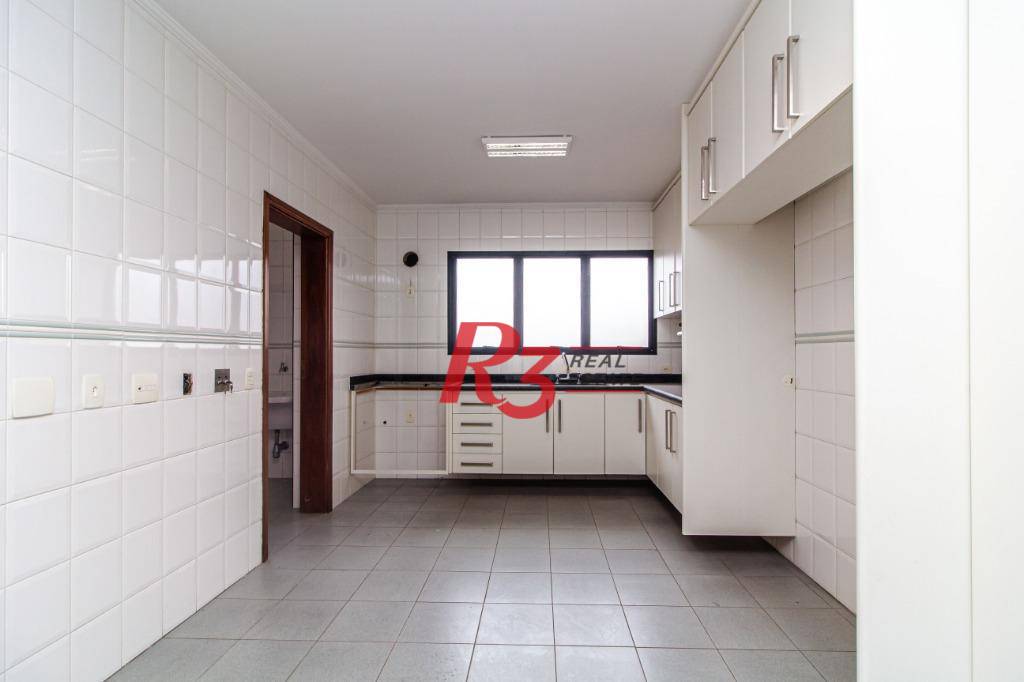 Apartamento à venda com 4 quartos, 232m² - Foto 2