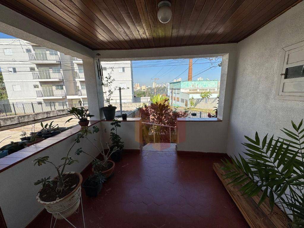 Casa à venda com 5 quartos, 200m² - Foto 27