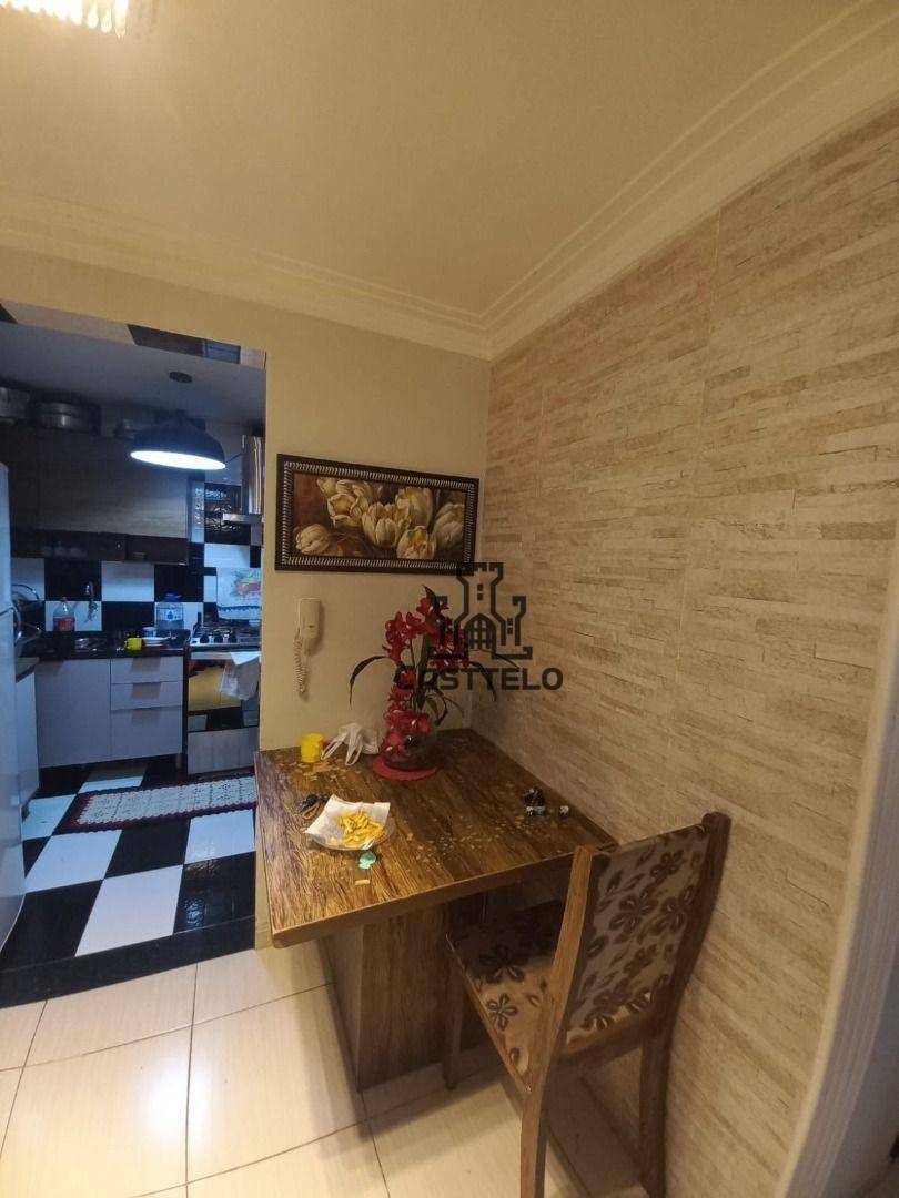 Apartamento à venda com 2 quartos, 60m² - Foto 1