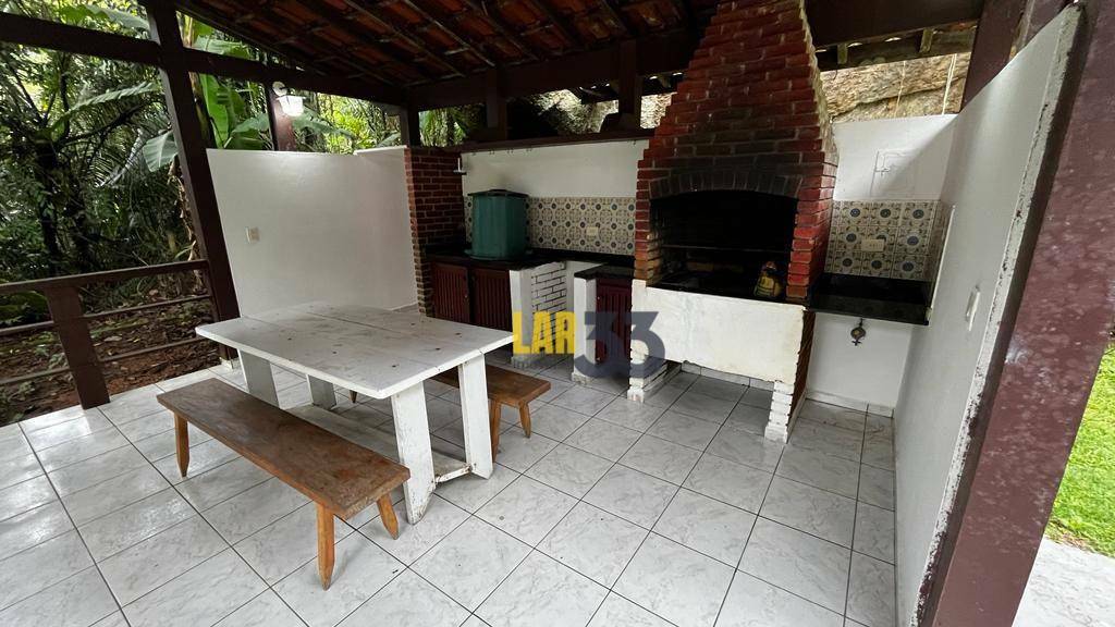 Casa à venda com 3 quartos, 200m² - Foto 14