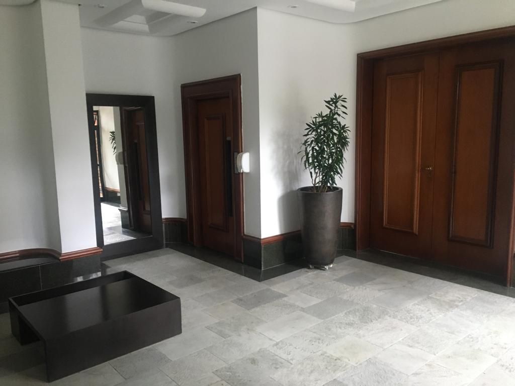 Apartamento para alugar com 3 quartos, 217m² - Foto 1