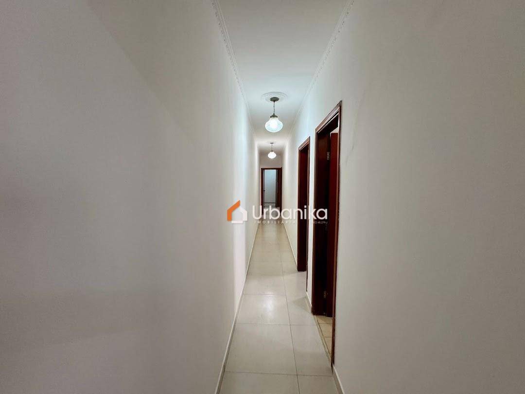 Casa, 3 quartos, 173 m² - Foto 4