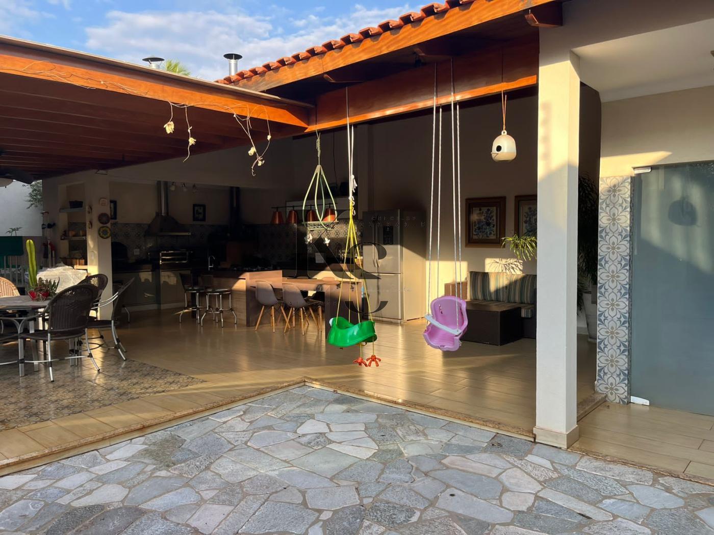 Casa à venda com 4 quartos, 600m² - Foto 12