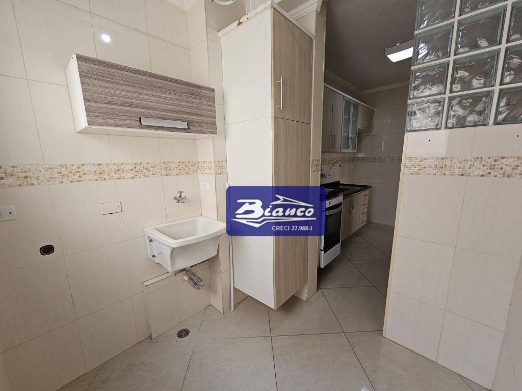 Apartamento à venda com 3 quartos, 75m² - Foto 11