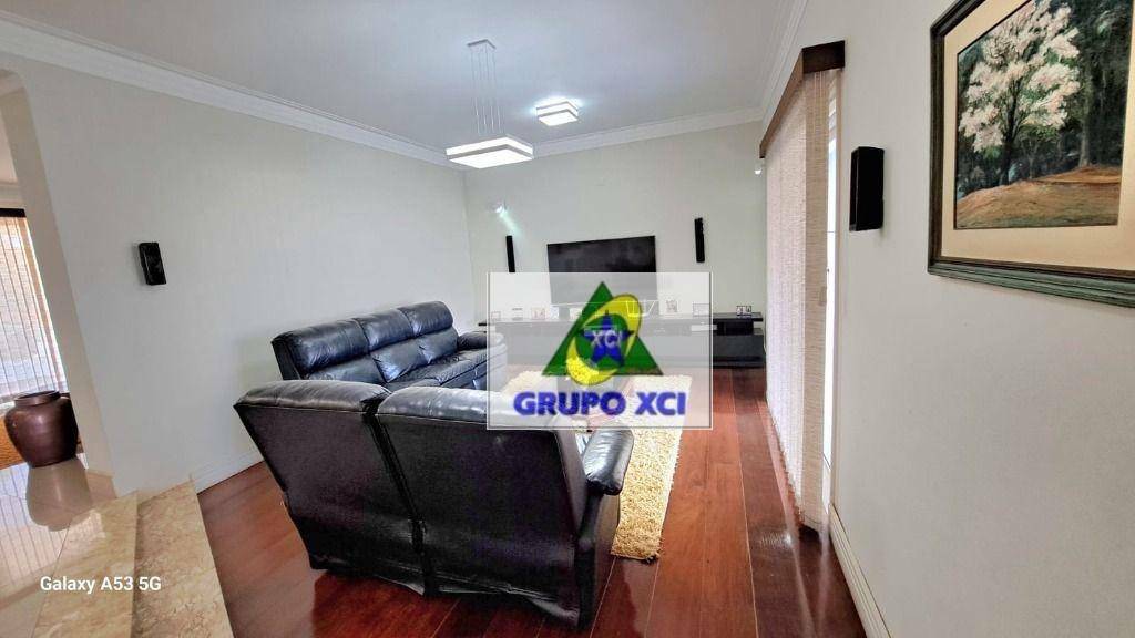 Casa para alugar com 4 quartos, 800m² - Foto 62