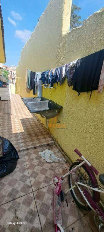 Sobrado à venda com 2 quartos, 160m² - Foto 14