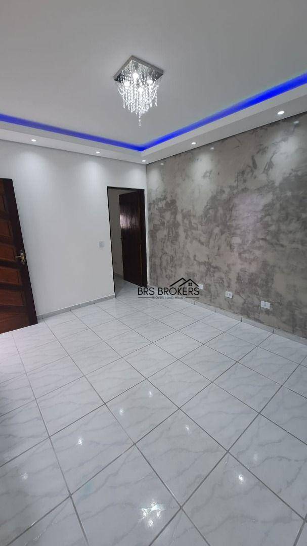Casa à venda com 2 quartos, 69m² - Foto 3