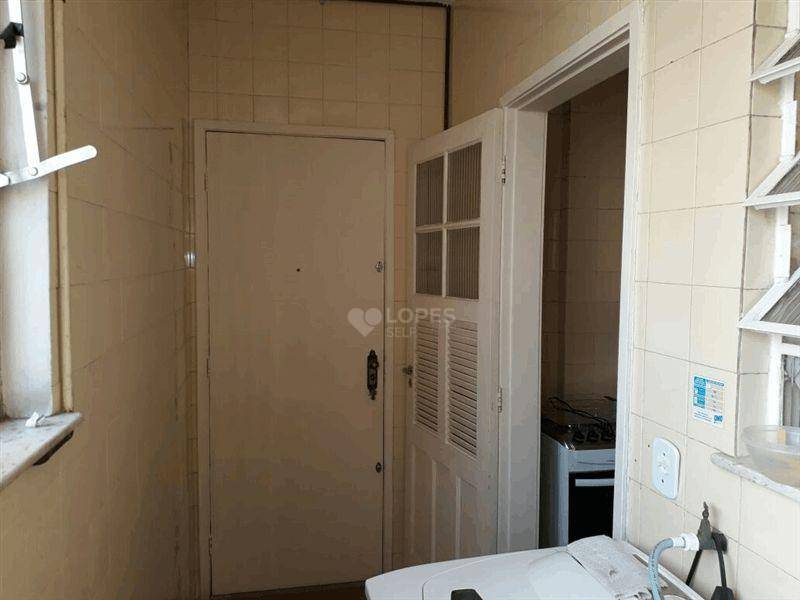 Apartamento à venda com 2 quartos, 70m² - Foto 17