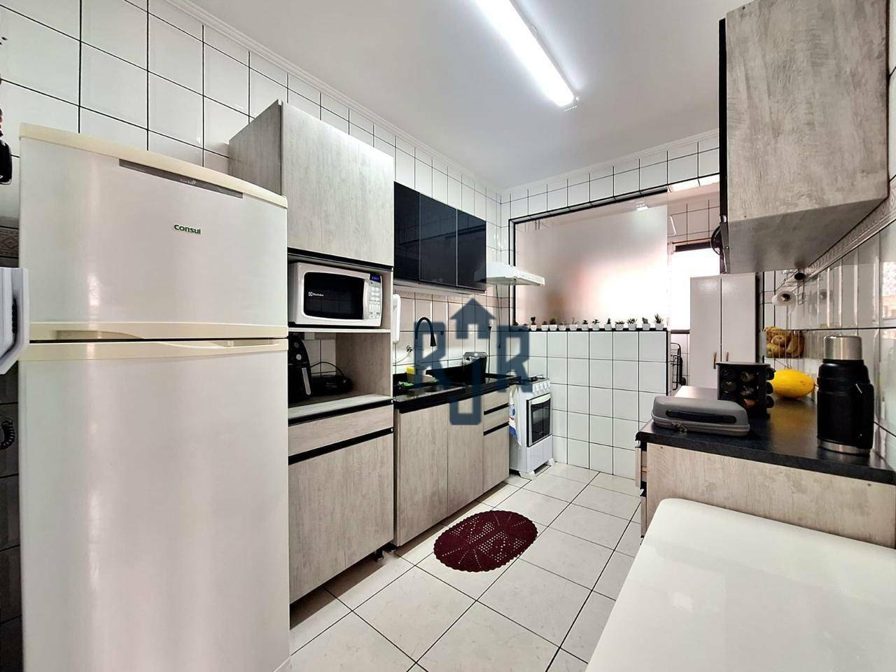 Apartamento à venda com 1 quarto, 50m² - Foto 1