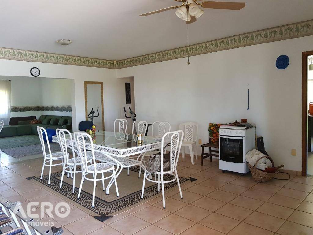 Chácara à venda com 5 quartos, 530m² - Foto 11