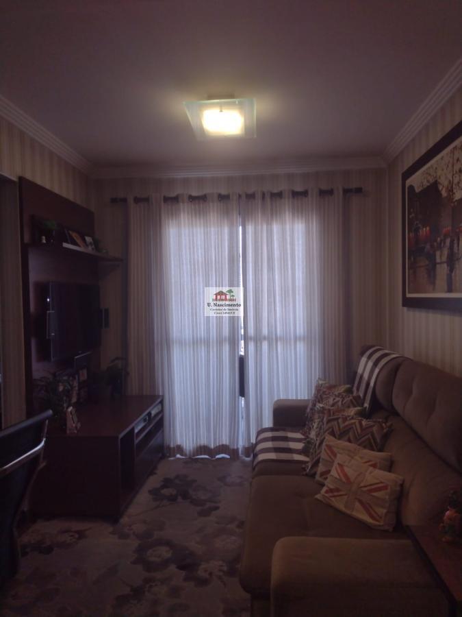 Apartamento à venda com 2 quartos, 62m² - Foto 8