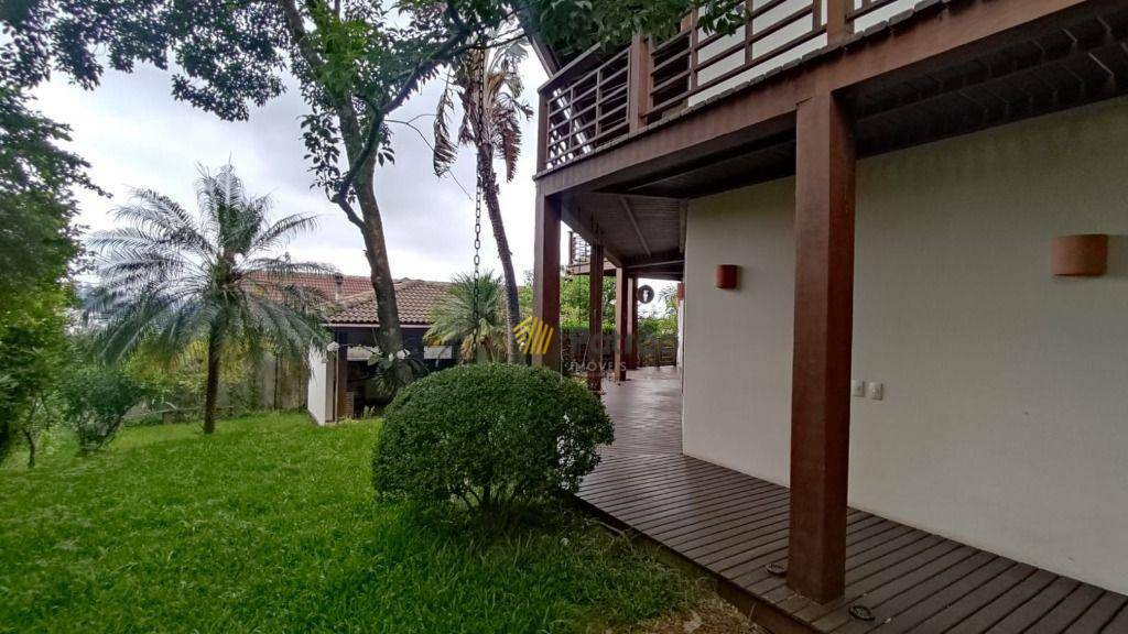 Casa de Condomínio à venda com 3 quartos, 550m² - Foto 25