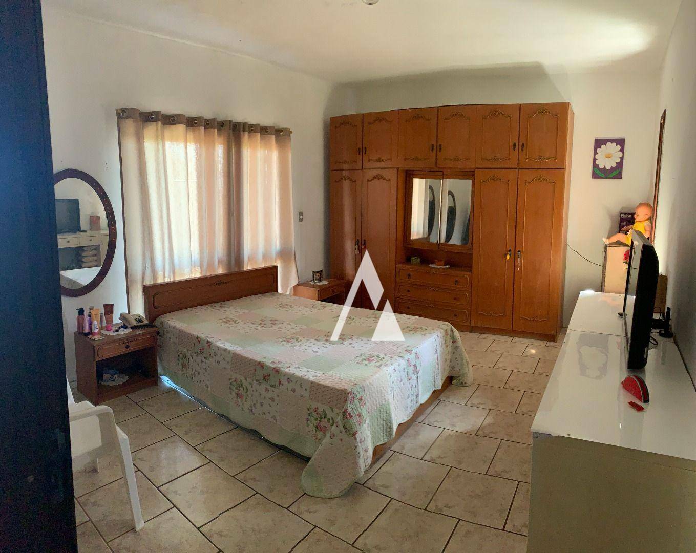 Casa à venda com 3 quartos, 250m² - Foto 18